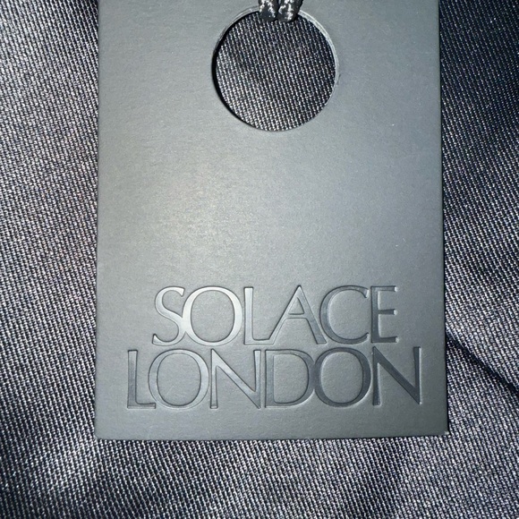 Solace London Elegant Black and Pink Strapless Gown - Picture 9 of 9